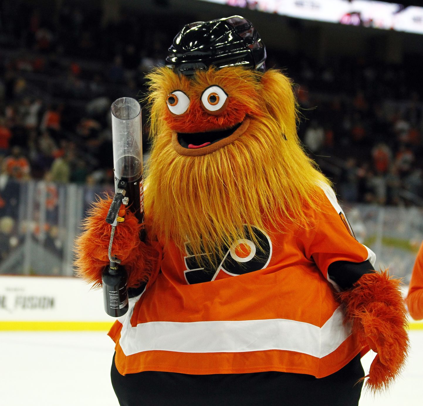 Philadelphia Flyersi uus maskott Gritty viib lastelt une ja muudab täiskasvanudki närviliseks.