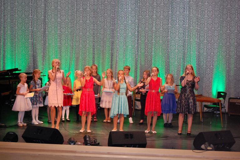 Pärnu kunstide maja jätkas rahvusvahelise noorte lauljate konkurss-festivali traditsiooni tänavugi.