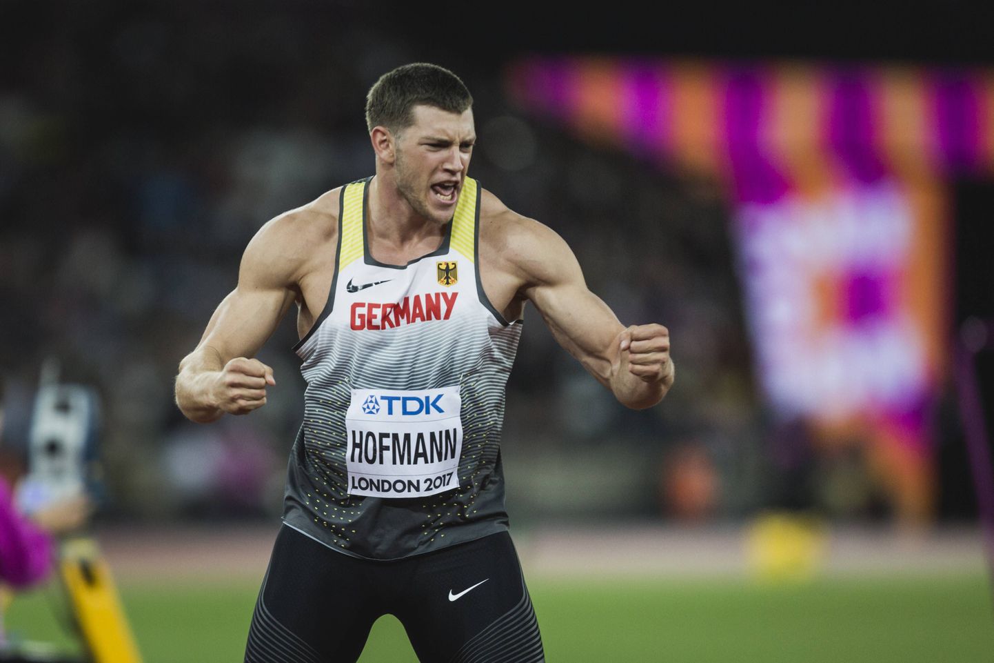 Andreas Hoffmann püstitas universiaadil isikliku rekordi 91.07, kuid sellest tulemusest piisas vaid hõbemedaliks.