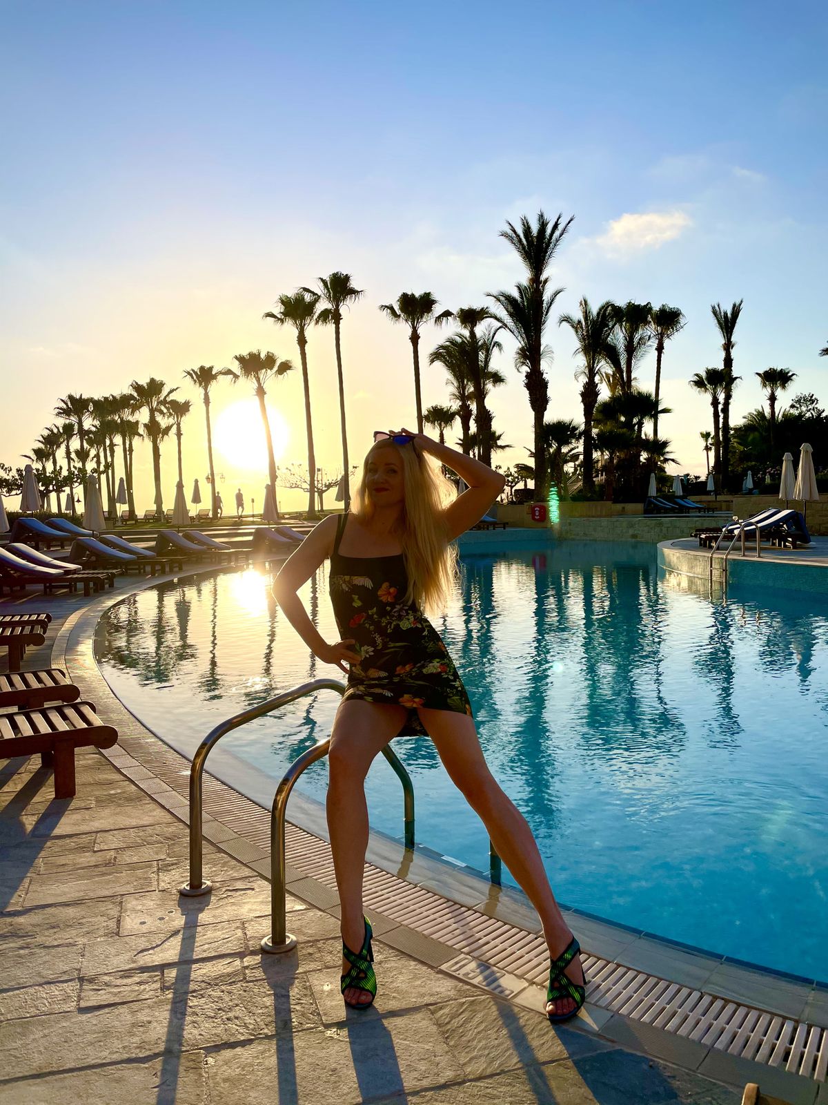 Küprosel toimub praegu just see, millest Eesti turist salamisi unistab: luksuslikud hotellid on rahvast praktiliselt tühjad, hinnad absurdselt soodsad, ilmad soojad, aga mitte tapvalt palavad.