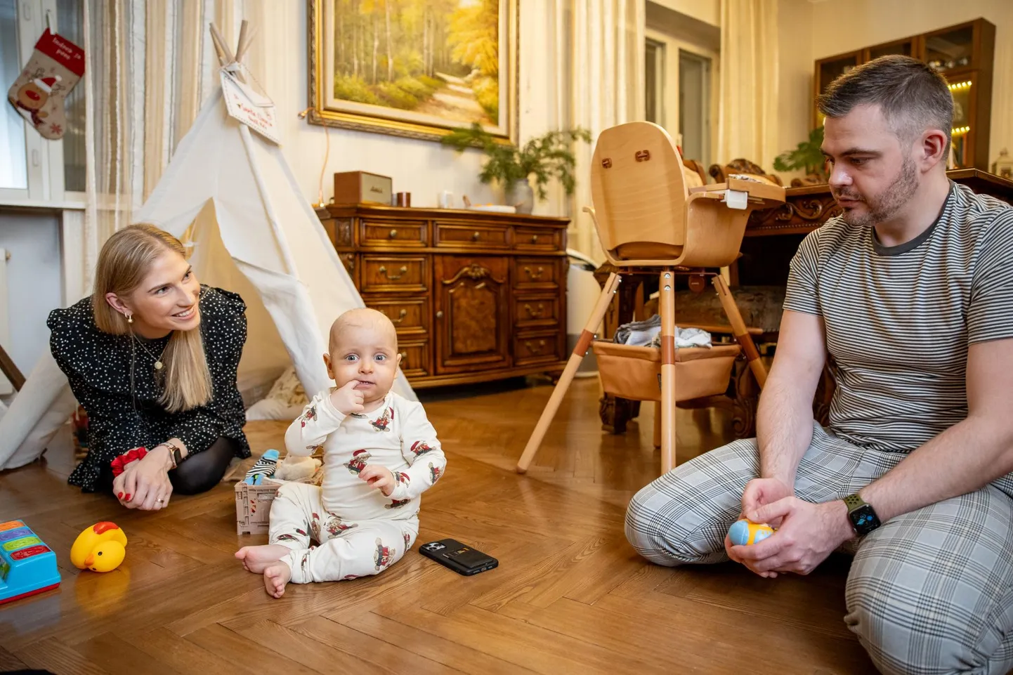 Kusti doonori luuüdi oli talle maksimaalse sobivusega ning vanemad naersid, et kui varem oli pojal ema veregrupp, siis pärast siirdamist sattus talle juhuslikult veregrupiks hoopis isaga ­sama grupp.