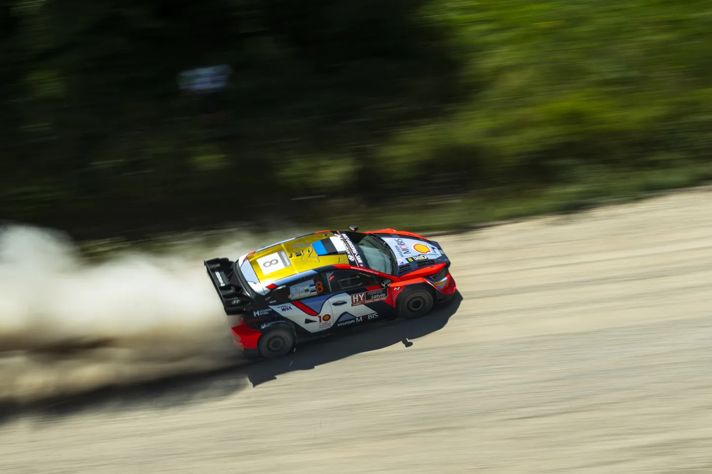 Ott Tänak Hyundai i20 Rally1-autoga Läti MM-rallil.