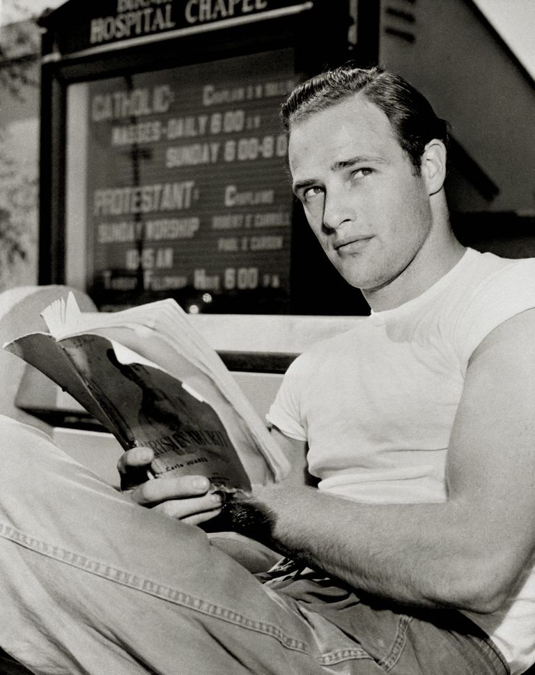 Marlon Brando filmis «Rong nimega iha», mille eest ta teenis ka Oscari.