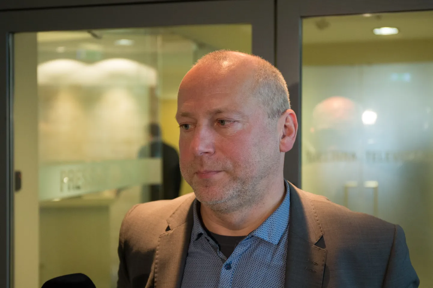 Linnavalitsus sulgeb Tallinna esinduse Euroopa Liidus, mille juht ja ainus töötaja on Allan Alaküla.