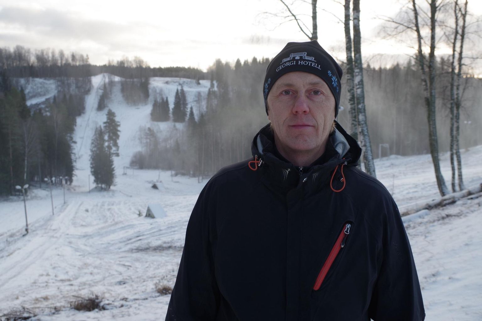 Kütioru Puhkekeskuse OÜ juhatuse liige Imre Viilukas loodab Eesti suurima oru nõlval jaanuaris taas suusakeskuse avada.