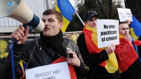 «Последний бастион между войной и ЕС». Спасет ли Запад Молдову от холода и от Москвы?