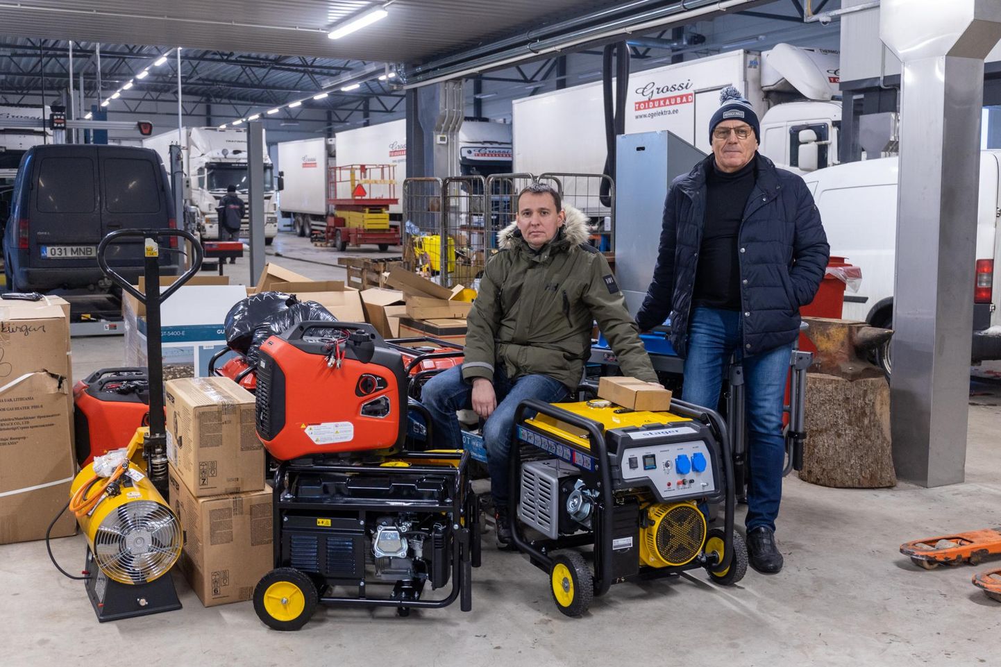 OG Elektra tegevjuht Raigo Mõlder (vasakul) on generaatorite kogumisaktsioonil kontaktisik, firma omanik Oleg Gross selle eestvedaja.