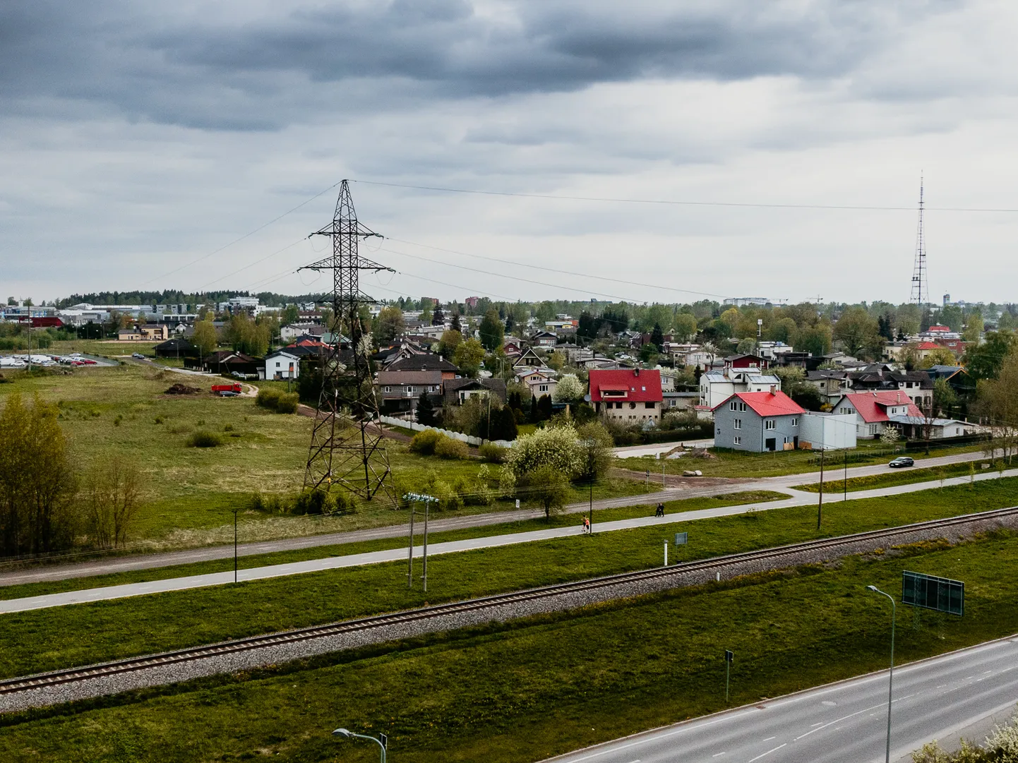 Tööde tulemusena demonteeritakse ligi 6,5 kilomeetrit 110-kilovoldiseid õhuliine.