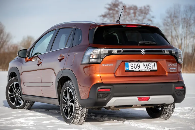 Suzuki S-Cross