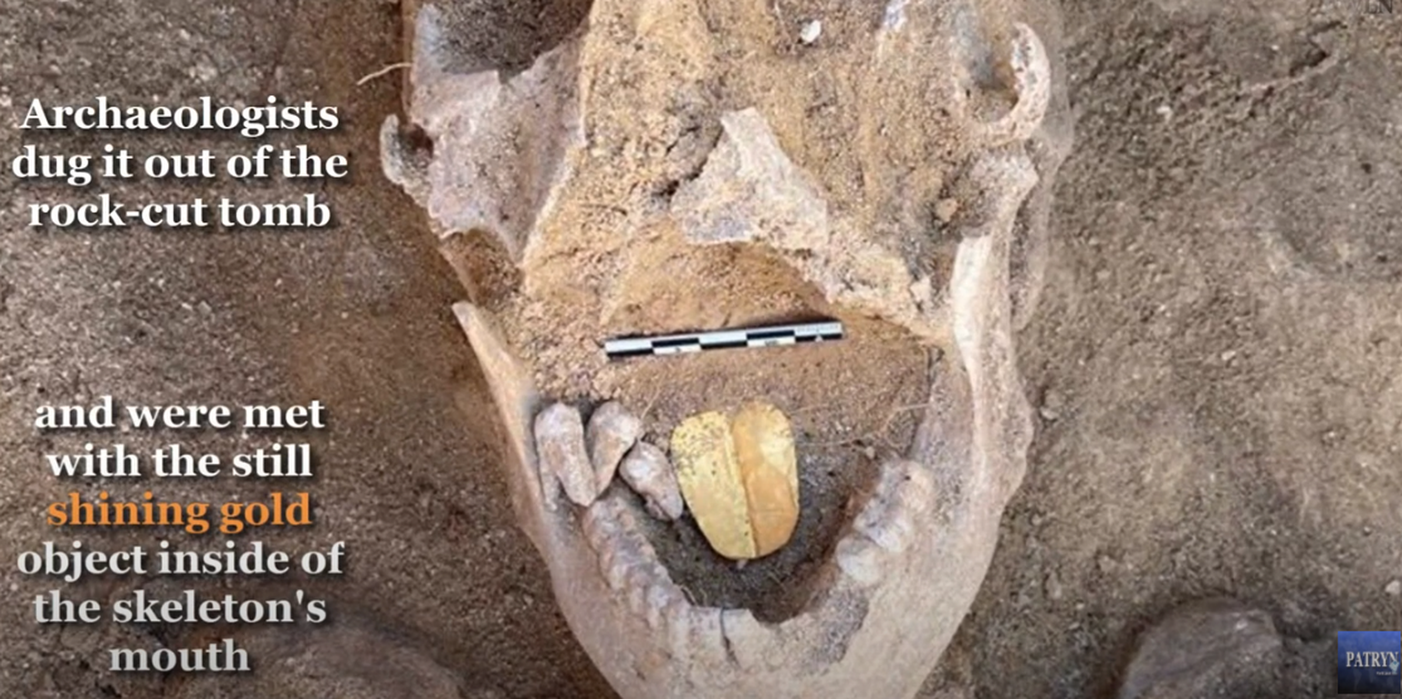 Arheoloogid leidsid Egiptuses Taposiris Magnas väljakaevamistel kuldse keelega muumia