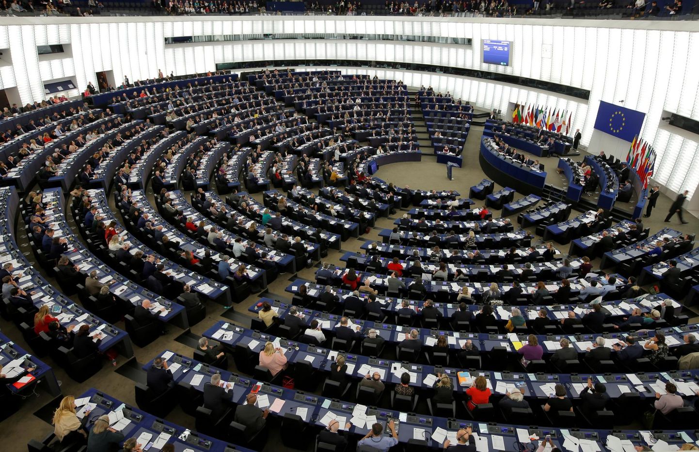 Pärast valimisi mais peavad kartelliparteid end Euroopa Parlamendis (pildil) ilmselt koomale tõmbama ja tegema ruumi uutele jõududele.