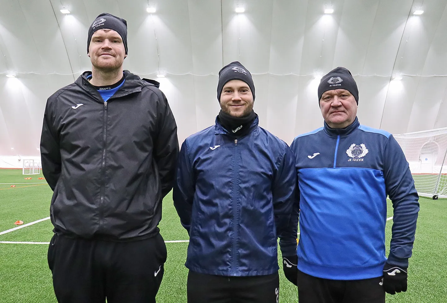 Viljandi Tulevik pani ametisse uued esindusmeeskonna treenerid: (vasakult) abitreeneri Kevin Paavo, peatreeneri Indrek Ilvese ja väravavahtide treeneri Mati Jürissoni.
