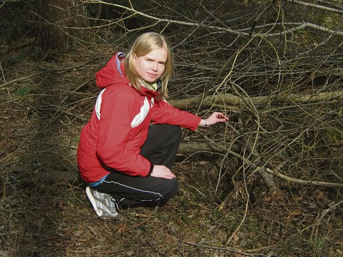 Anu Mõistlik on puukentsefaliidi tõttu vältinud metsaskäiku kaks aastat, nüüd on ta otsustanud lõpetada kartmine, määrida end kokku puugikaitsevahendiga ja lemmikspordiala, orienteerumisega, jälle tegelema hakata.