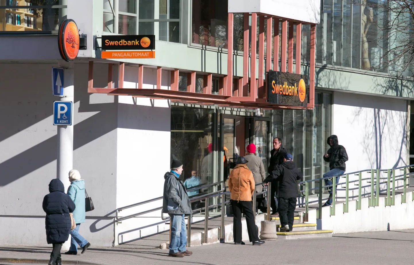 Viljandi Swedbanki kontor.