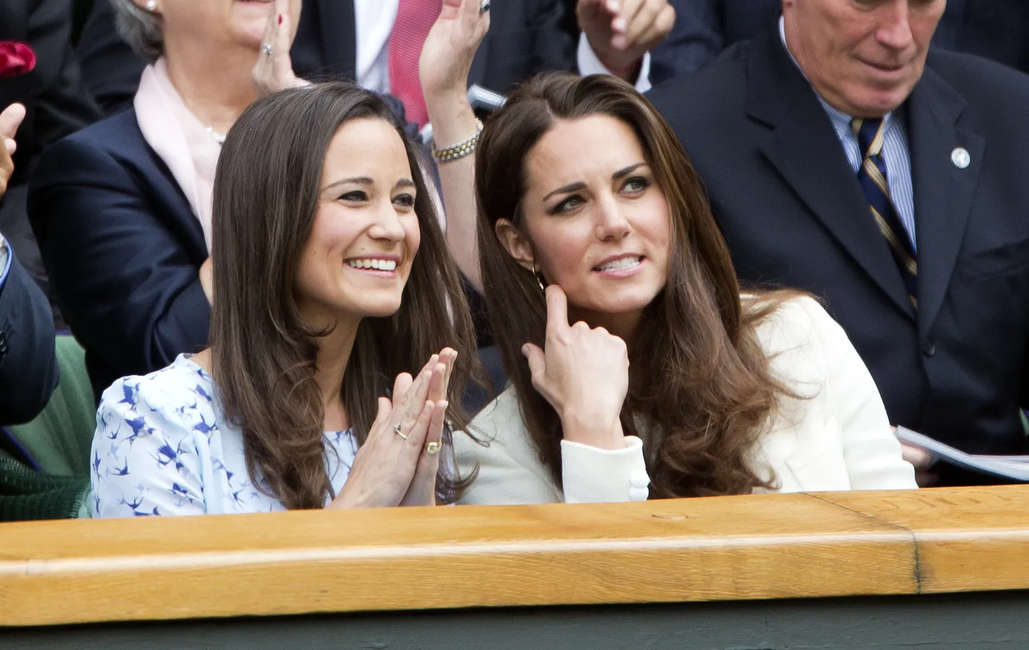Catherine ja Pippa Middleton 2010. aasta juulis Wimbledonis tennist vaatamas