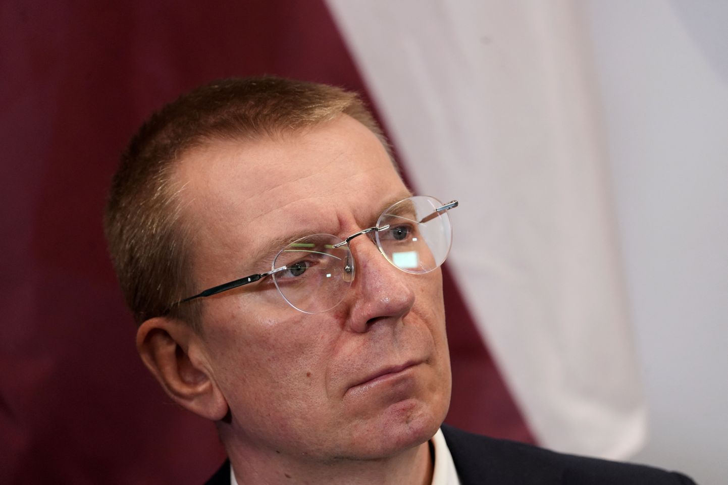 Latvijas ārlietu ministrs Edgars Rinkēvičs (JV).