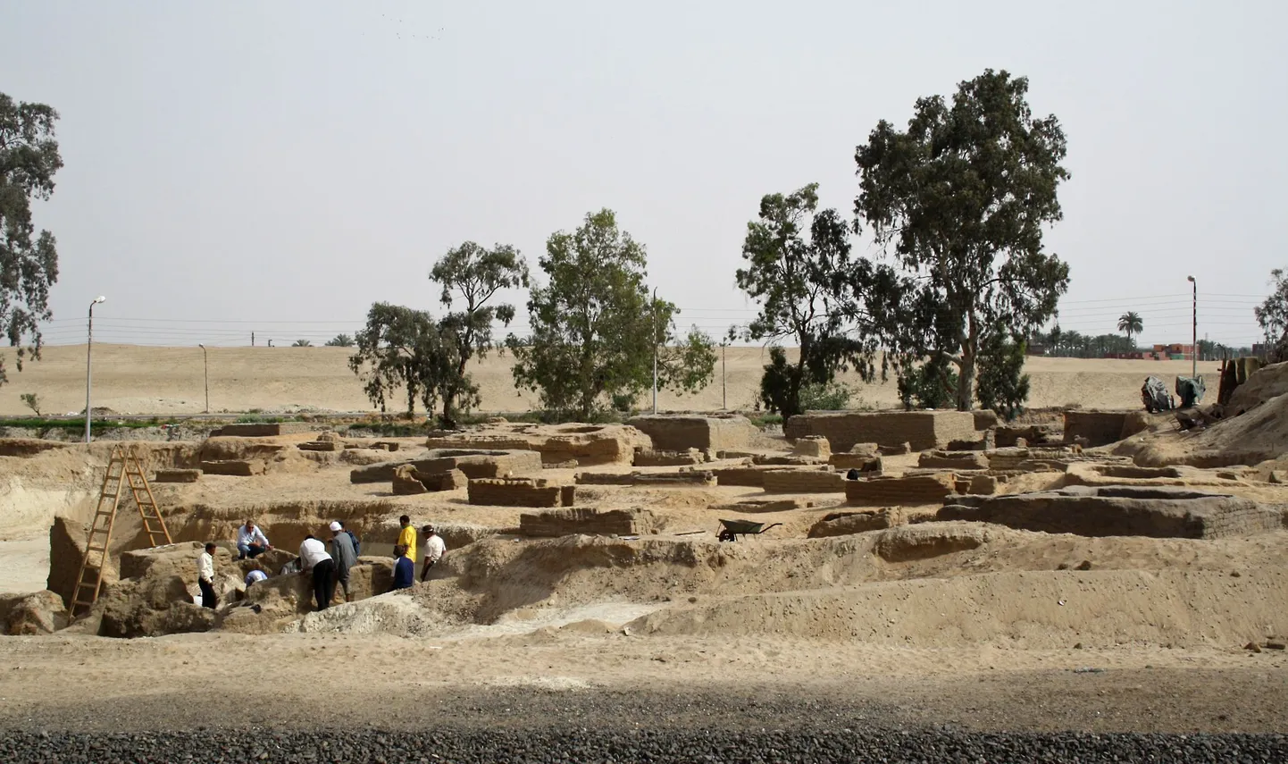 Vana-Egiptuses tehti lapsi aasta kõige kuumematel kuudel