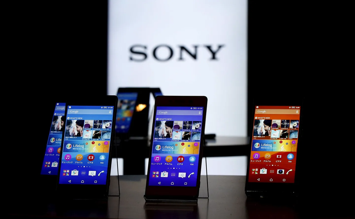 Смартфоны Sony Xperia. Иллюстративное фото.