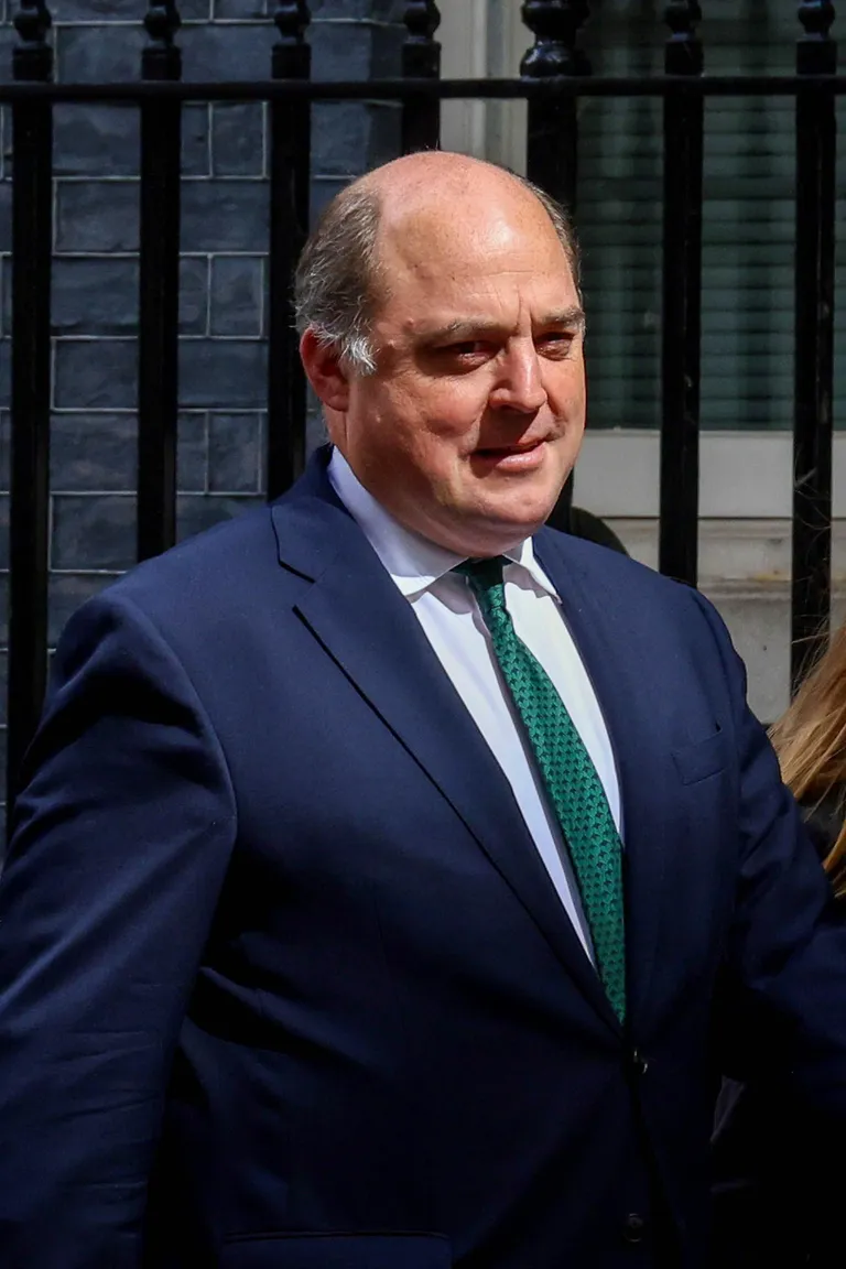 Briti kaitseminister Ben Wallace üleeile Londonis peaministri residentsi juures.