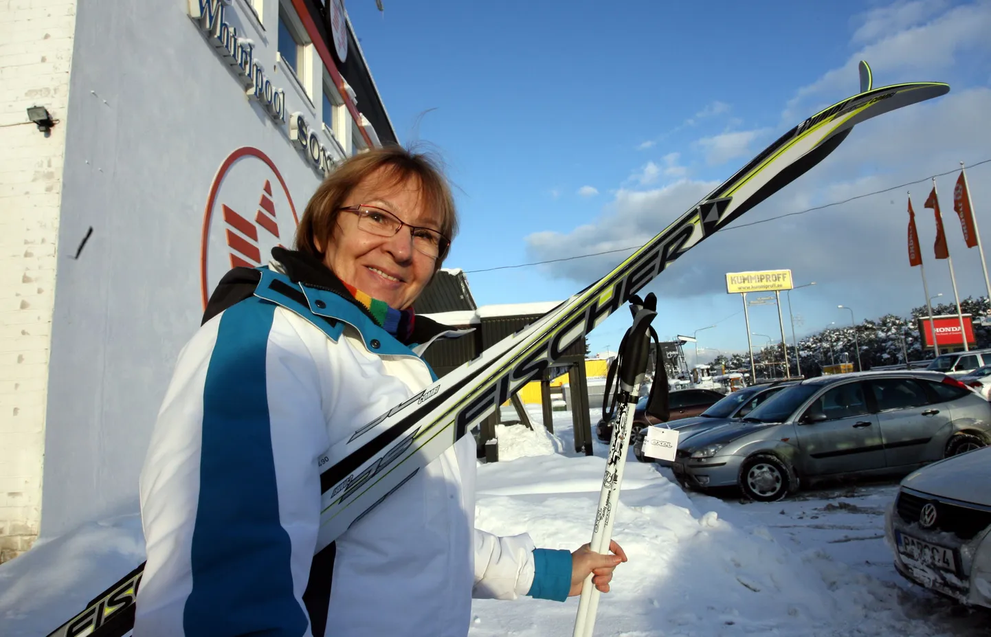 Suusad kaenlas, saab elektrirongides soodushinnaga sõita.