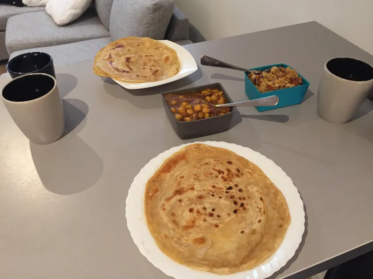 Praetud Pakistani leib chabati ehk paratha.