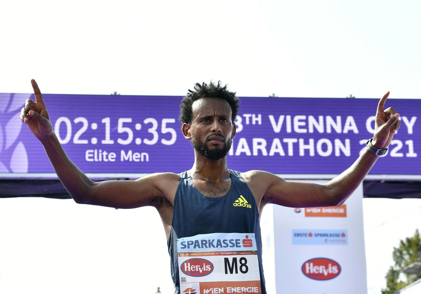 Etiopiešu skrējējs Derara Hurisa.