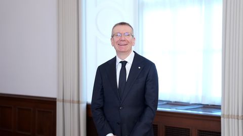 Valsts prezidents turpinās konsultācijas ar Saeimas frakcijām sestdien