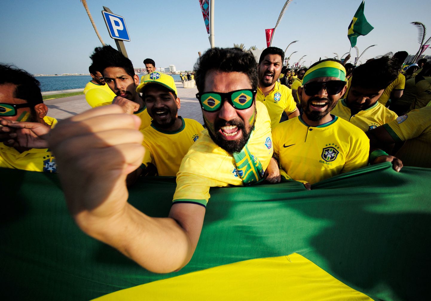 Brasiilia jalgpallifännid Kataris ootamas jalgpalli MM-i, mis algab 20. novembril ja kestab 18. detsembrini 2022