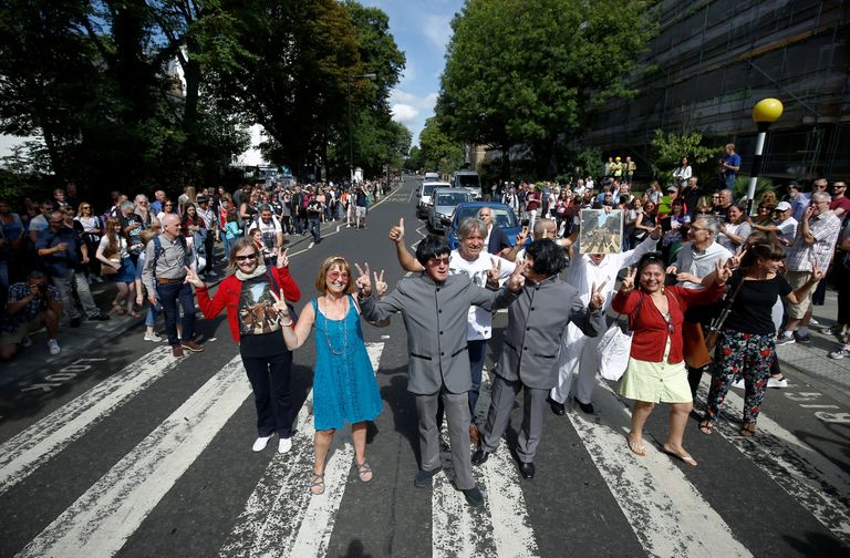 Täna Abbey Roadile kogunenud.