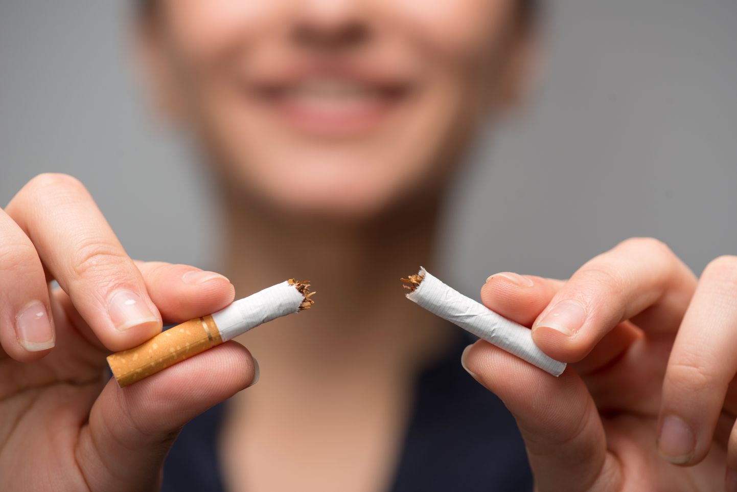 Suitsetamisest loobumine on pikem protsess, mille osas saab abi apteegist või perearstilt.