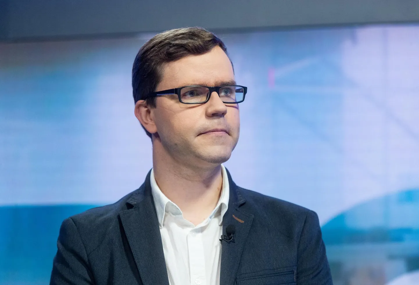 Regionaalhaigla infektsioonikontrolli talituse juhataja dr Mait Altmetsa sõnul on osakond karantiinis ja uusi patsiente nendesse ruumidesse praegu vastu ei võeta.