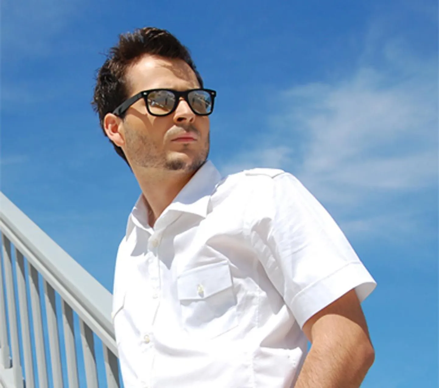 EDWARD MAYA Tuur.