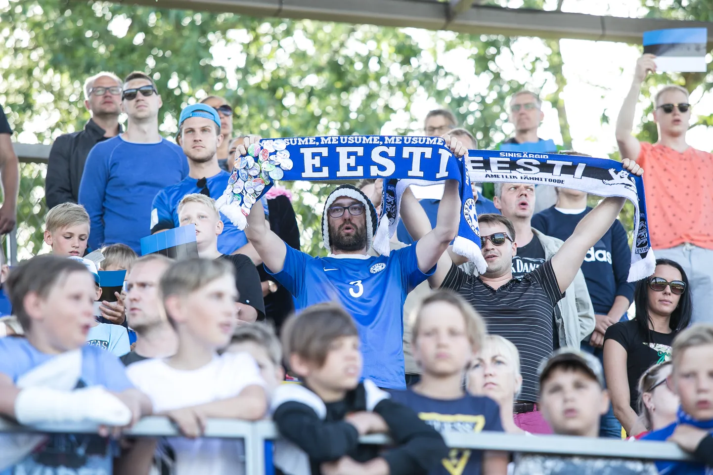 Jalgpalli fännid.