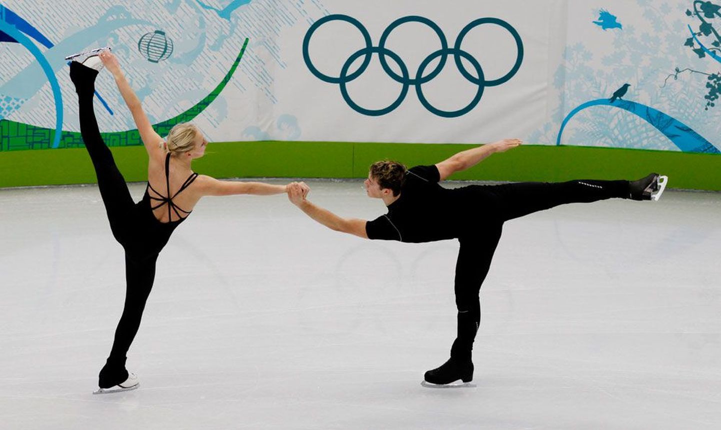 Maria Sergejeva ja Ilja Glebov eile treeningul.