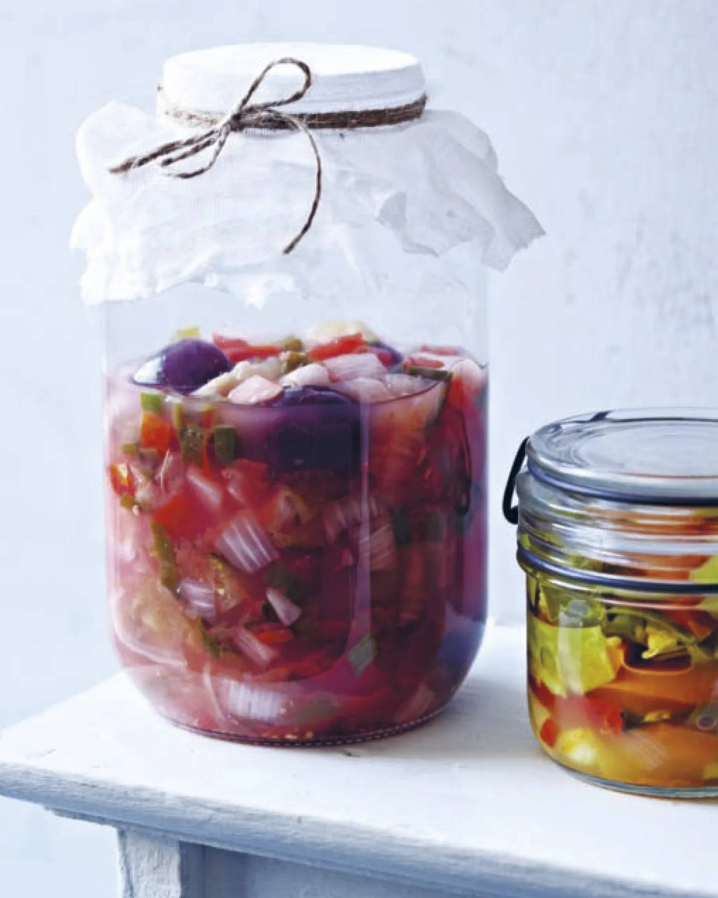 Kääritatud salsa cruda.