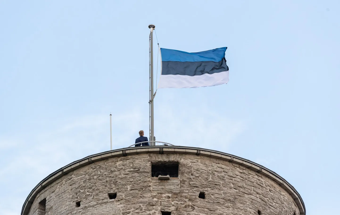 Eesti lipu pidulik heiskamine Toompeal. Pilt on illustratiivne.