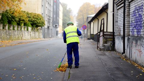 ИНФОГРАФИКА ⟩ Как изменился уровень безработицы за последний месяц?