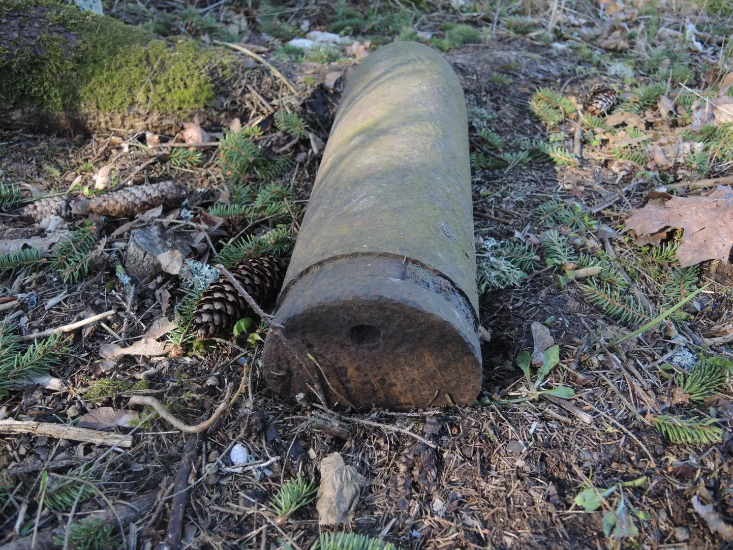 Allikõnnu külast leiti kahurimürsk.