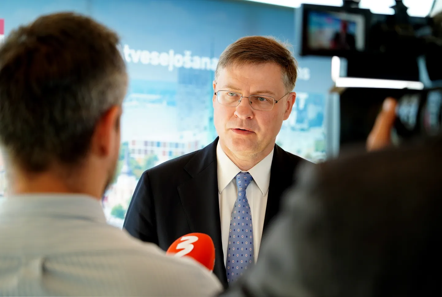 Valdis Dombrovskis.