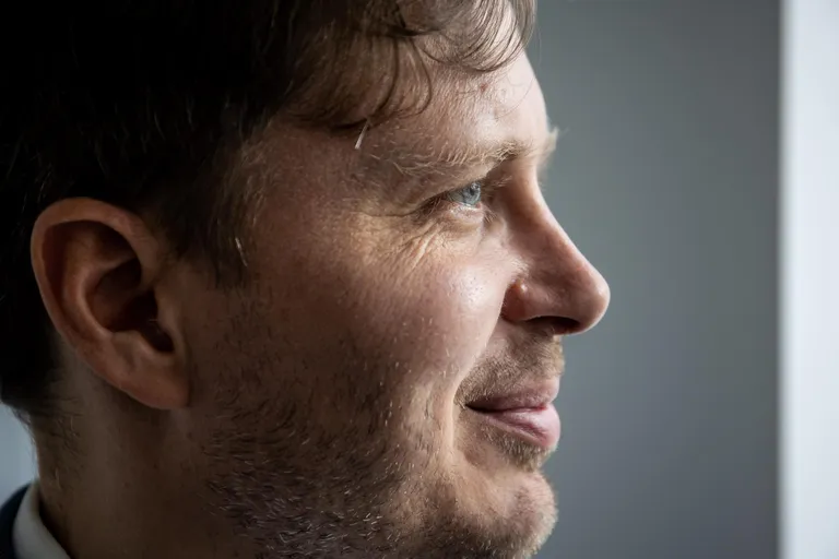 «Pidev negatiivne tagasiside murrab lõpuks kõige tugevamagi inimese,» teab haridusasjatundja Märt Aro.