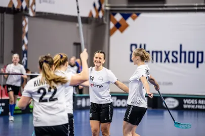 Eesti naiskonna parimaks mängijaks MM-valikturniiril tunnistati Johanna Siling (nr 74).