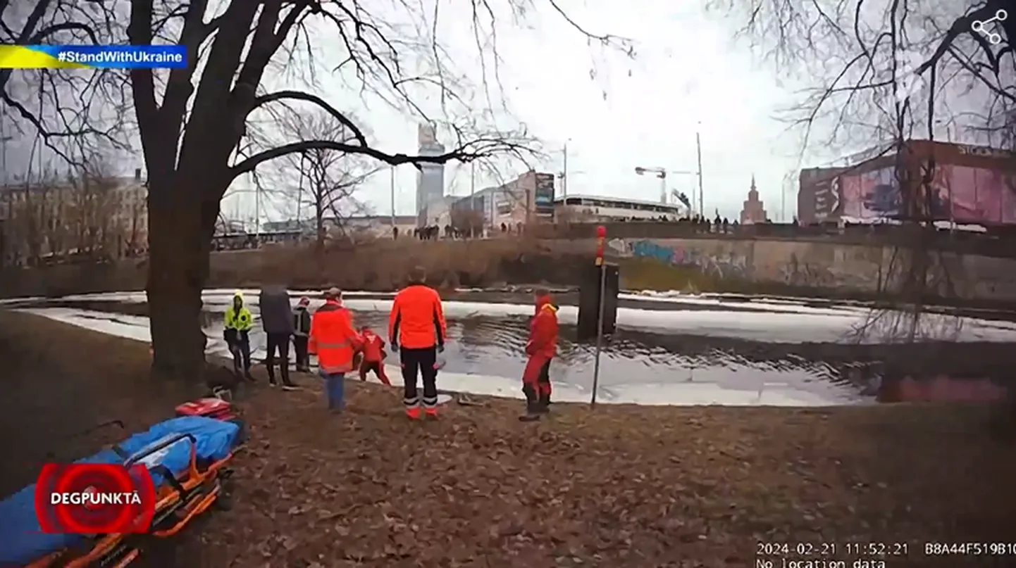 В центре Риги в городском канале утонул человек
