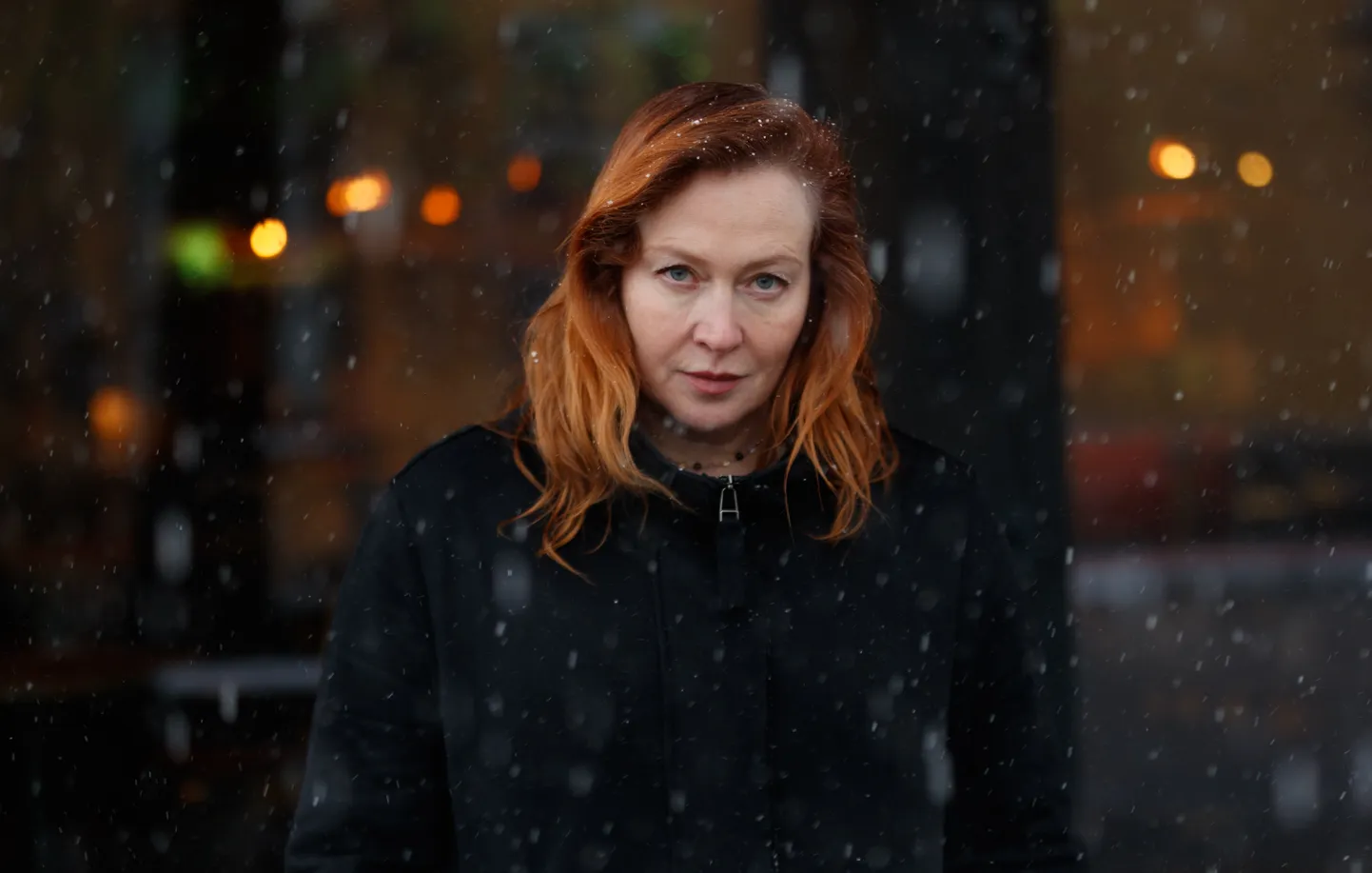 Actress and director Julia Aug admits that she is afraid to return from Estonia to Russia, but 18–19. april he must be in Moscow in April because he has productions there.