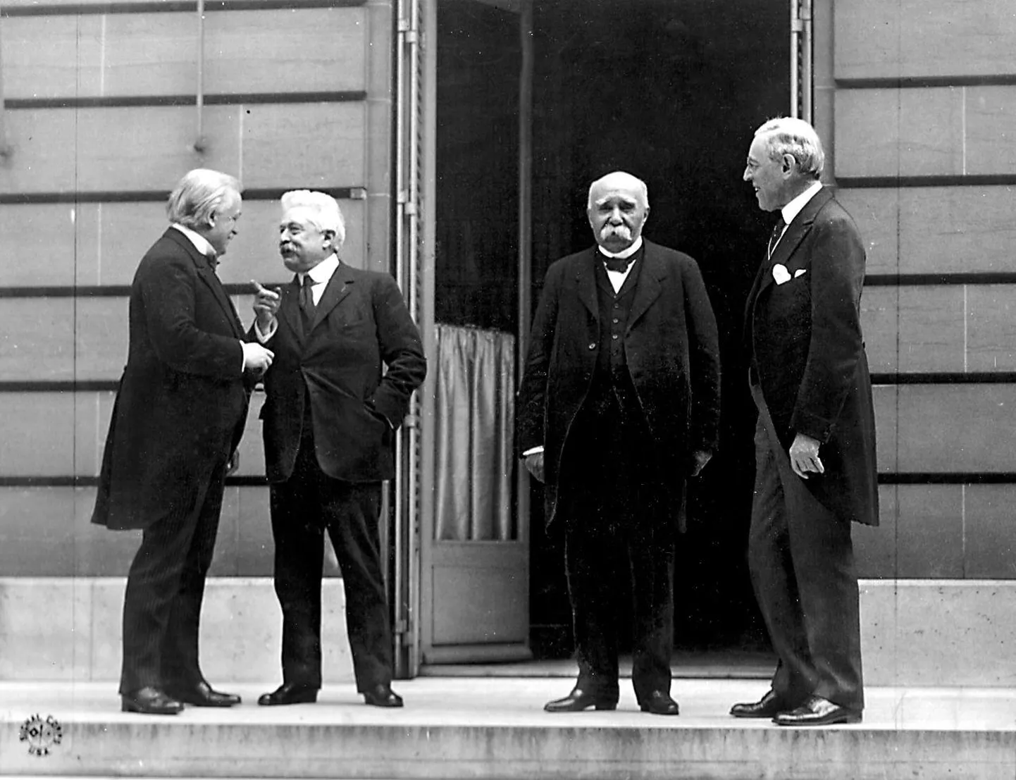 Suurbritannia peaminister David Lloyd George, Itaalia peaminister Vittorio Orlando, Prantsusmaa peaminister Georges Clemenceau, Ameerika Ühendriikide president Woodrow Wilson.