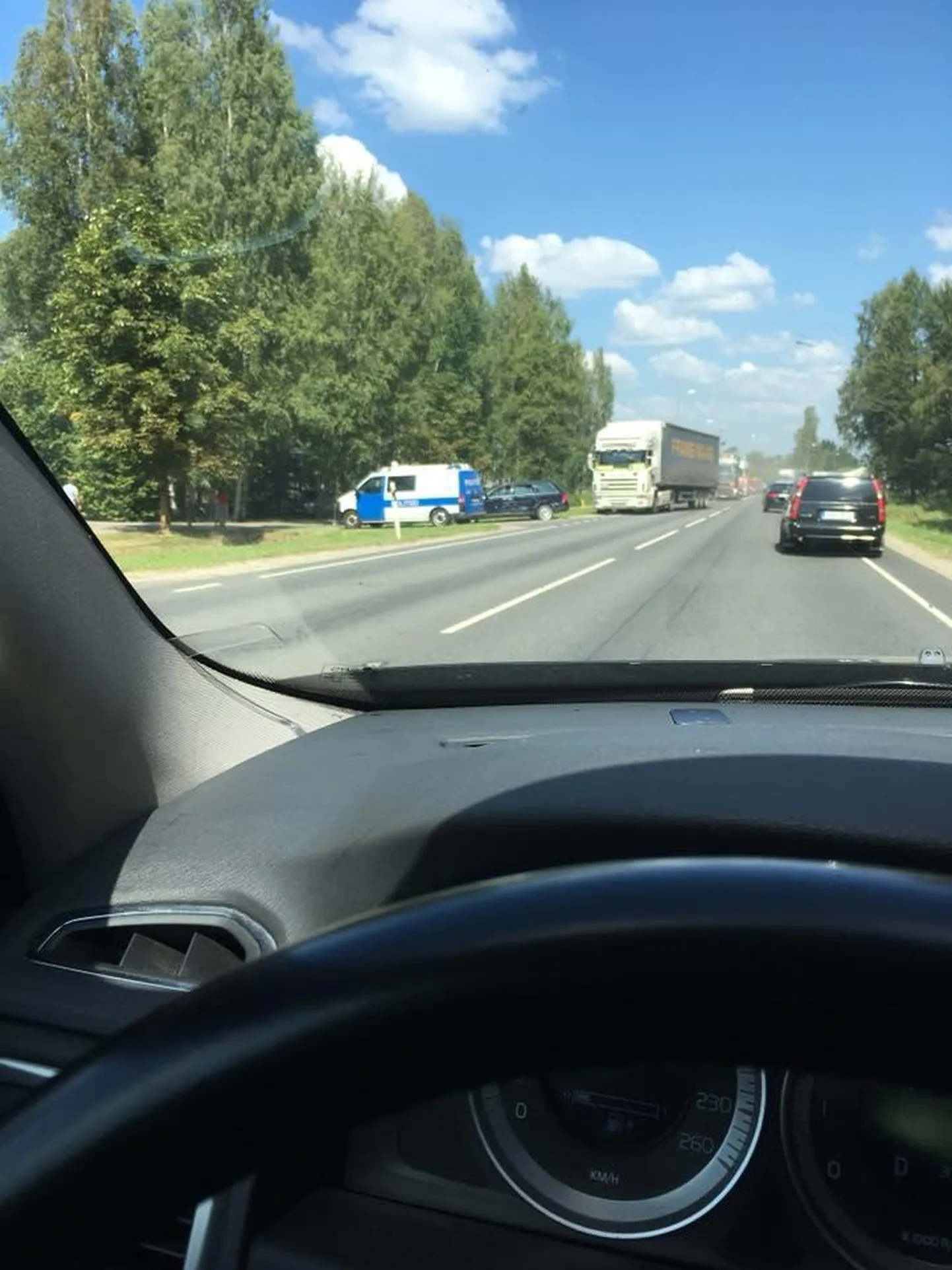Avarii Hirvela kõrval.