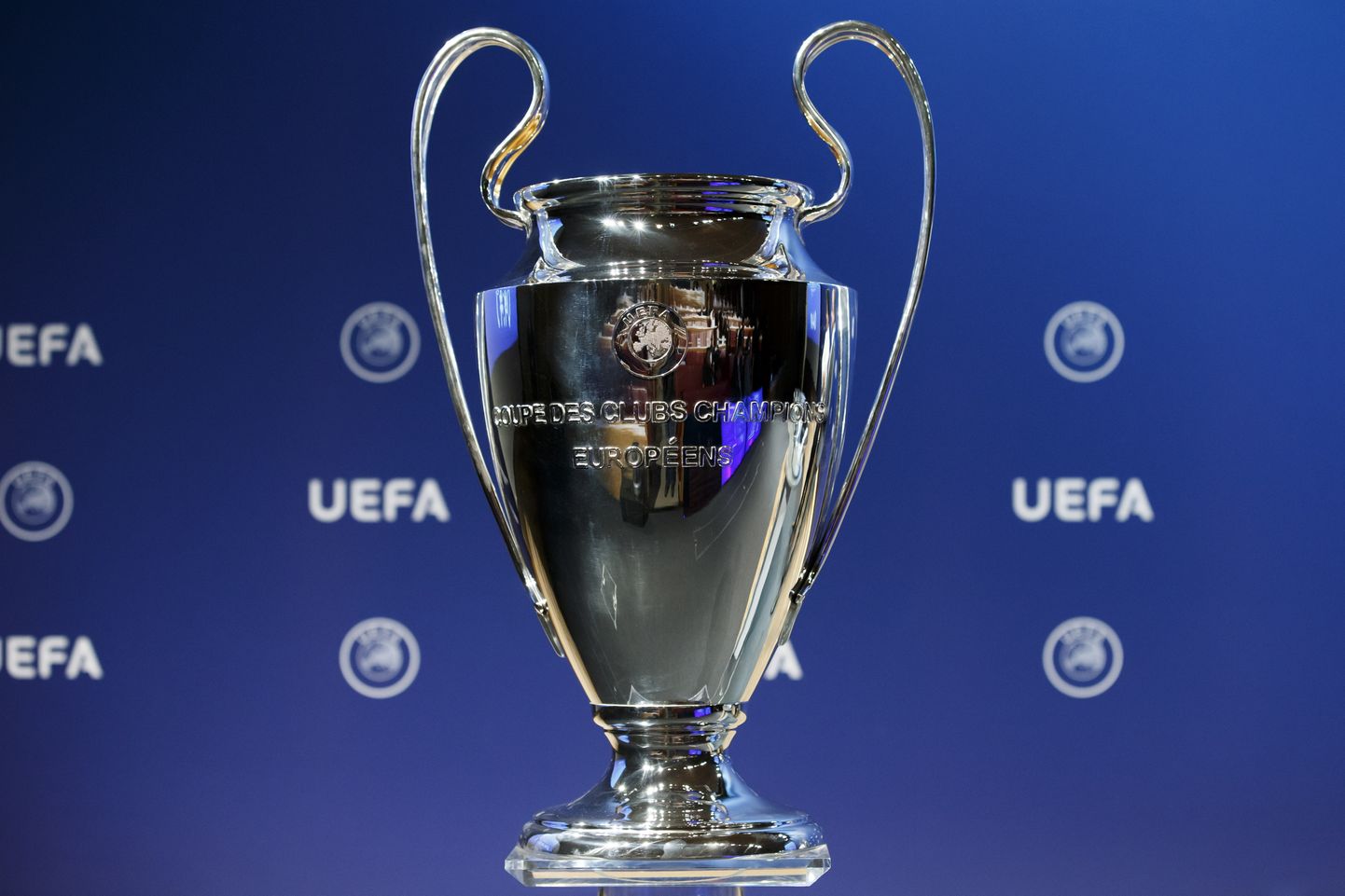 UEFA Čempionu līgas trofeja