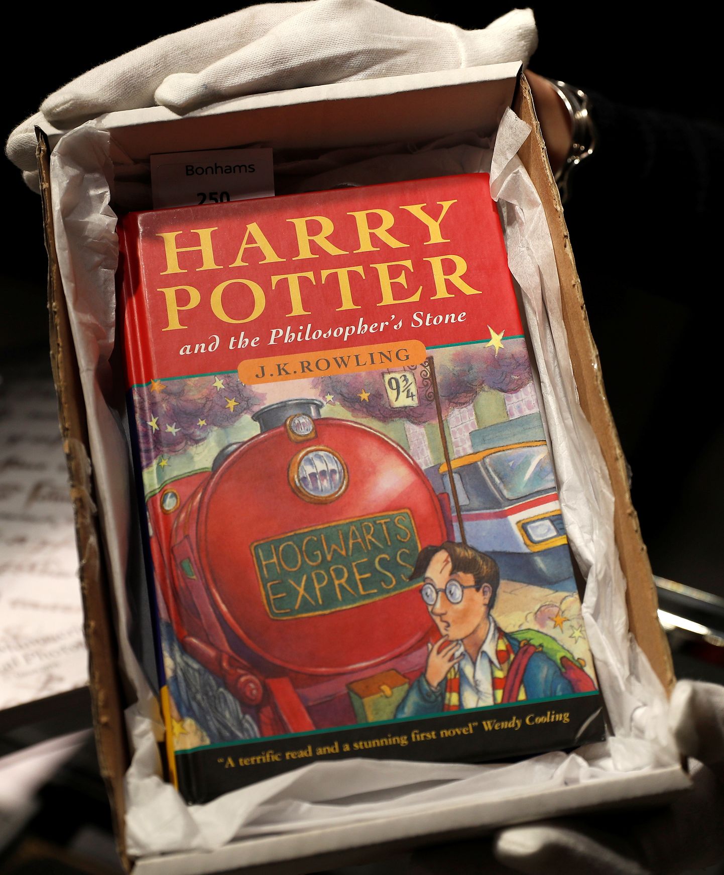 J.K. Rowlingi raamatu "Harry Potter and the Philosopher’s Stone" esmatrükk.