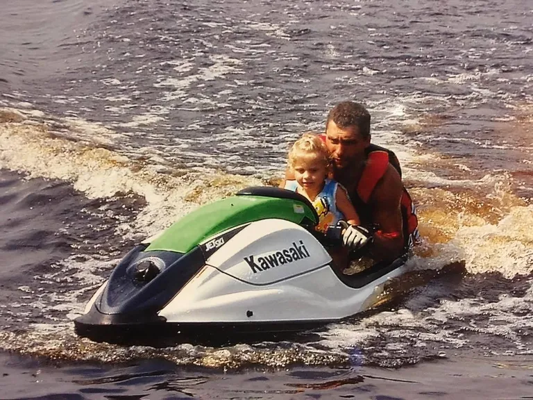 Jasmiin 2004. aastal.