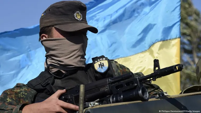 Боец "Азова" в Мариуполе, сентябрь 2014