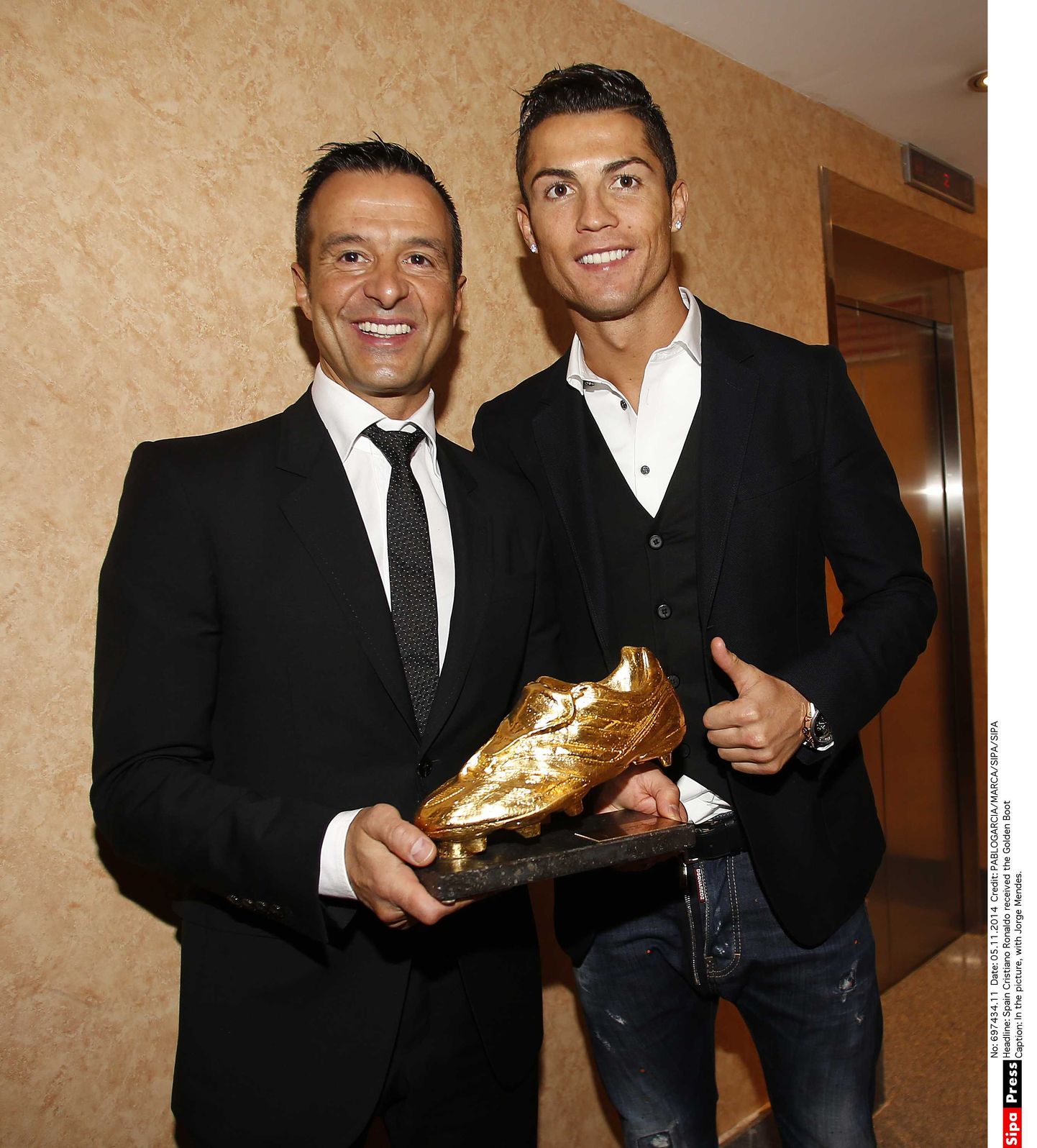 Jorge Mendes (vasakul) ja Cristiano Ronaldo.